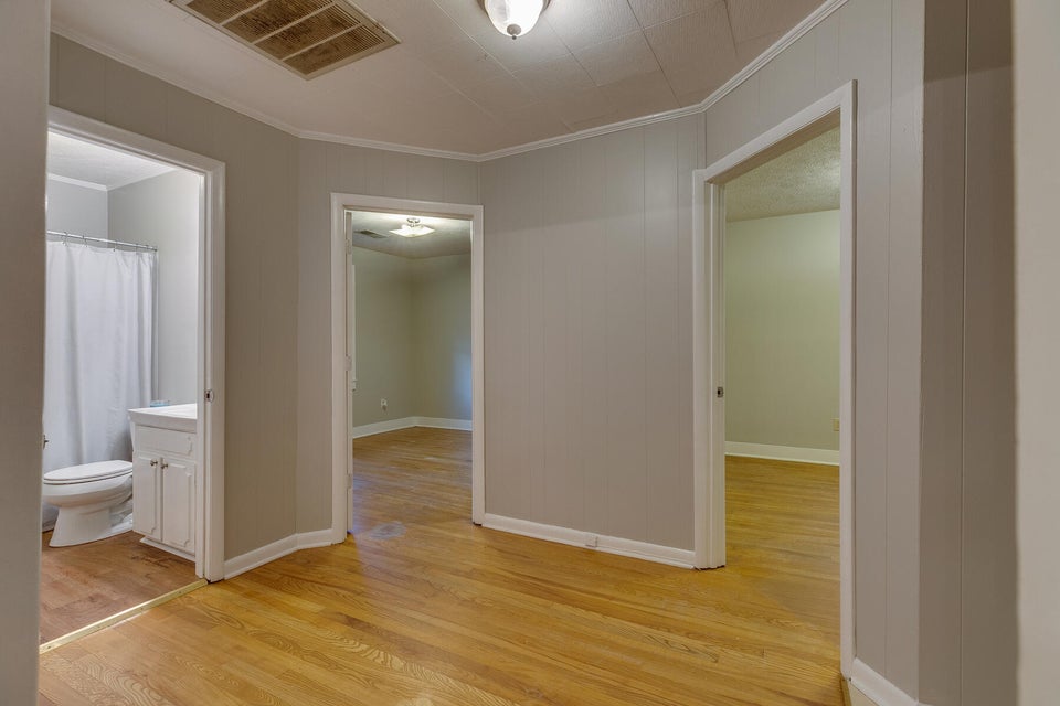 Photo #14: 1640 Jefferson Avenue