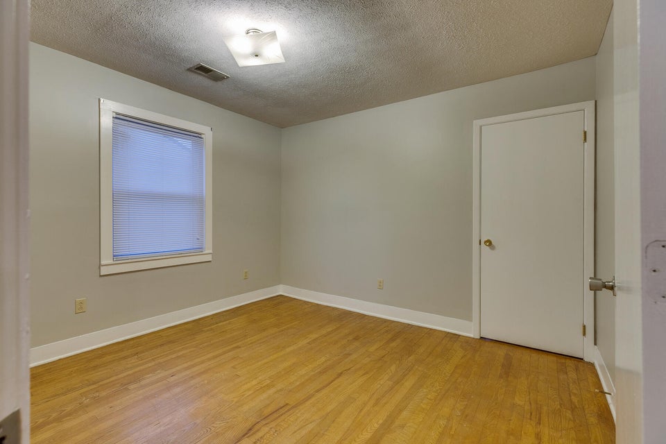 Photo #20: 1640 Jefferson Avenue