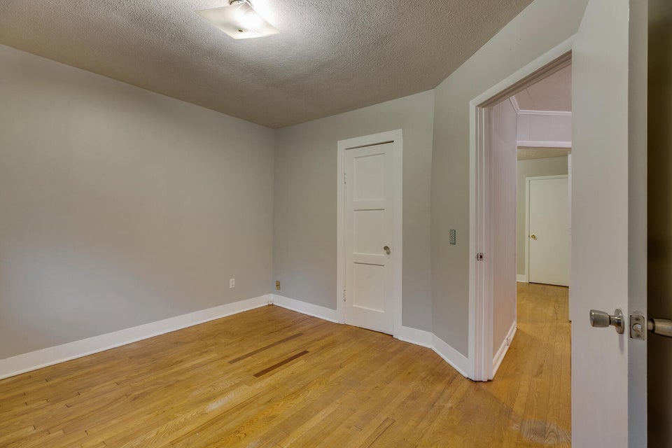 Photo #25: 1640 Jefferson Avenue