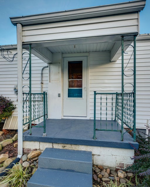 Photo #32: 1640 Jefferson Avenue