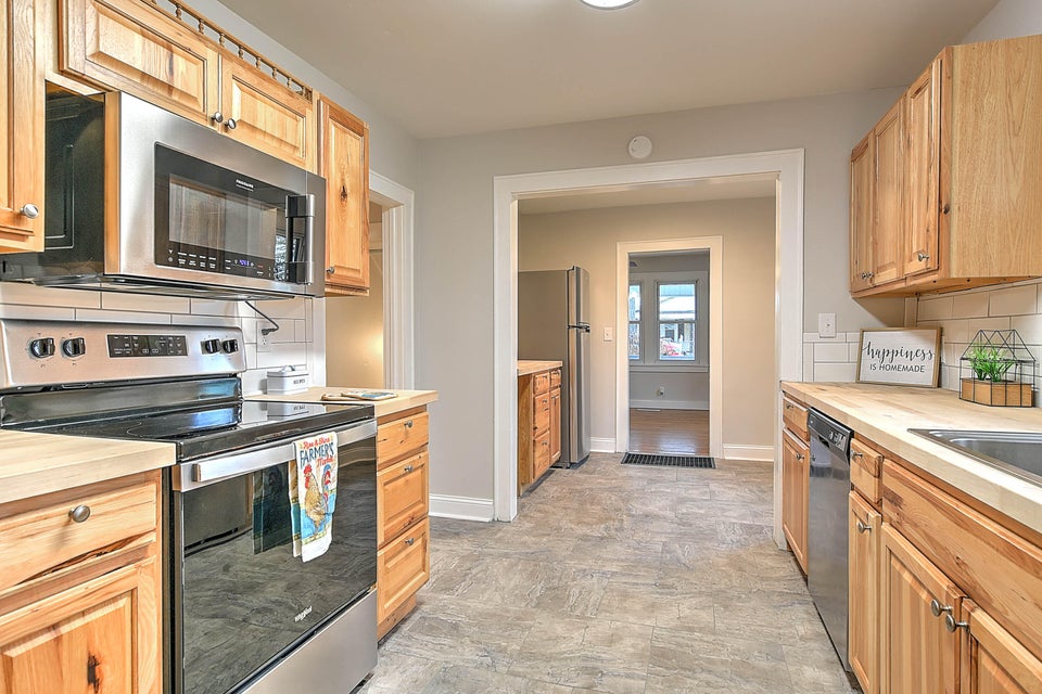 Photo #13: 1216 Kentucky Avenue