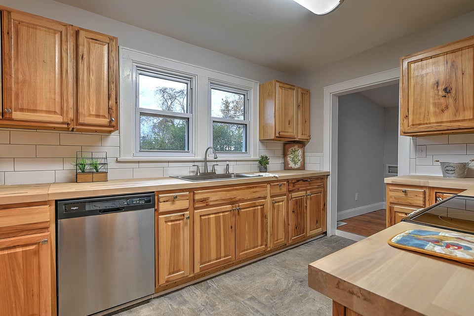 Photo #15: 1216 Kentucky Avenue