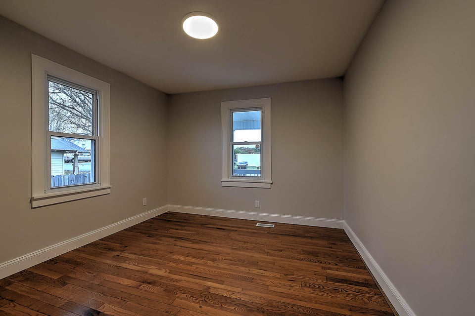 Photo #21: 1216 Kentucky Avenue