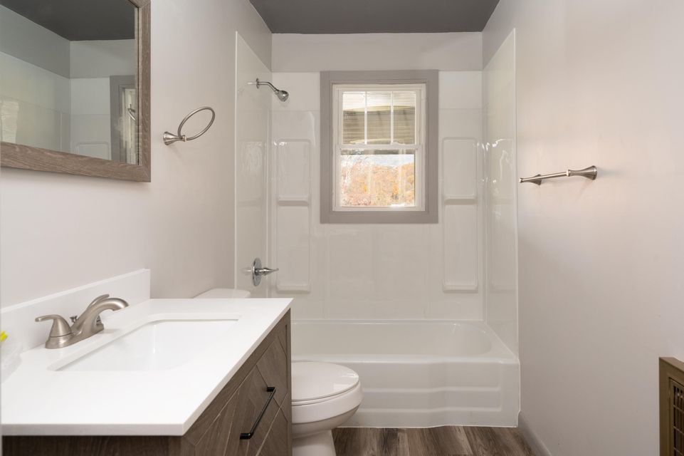 Photo #12: 705 Sunnyview Drive