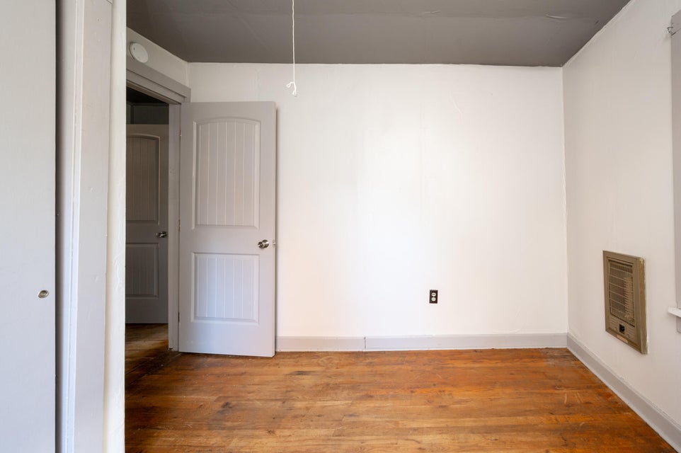 Photo #16: 705 Sunnyview Drive