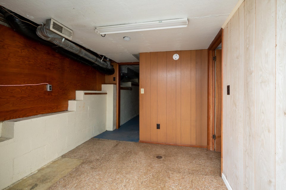 Photo #21: 705 Sunnyview Drive