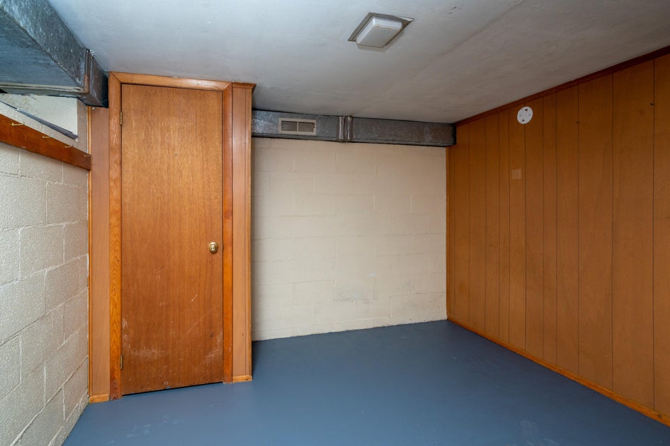 Photo #22: 705 Sunnyview Drive