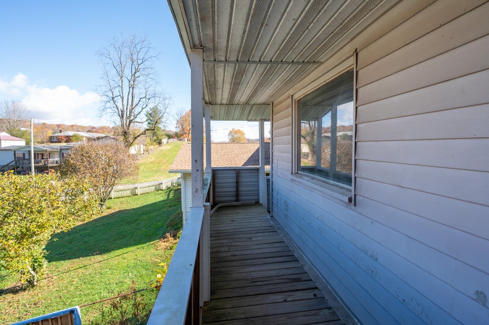 Photo #30: 705 Sunnyview Drive