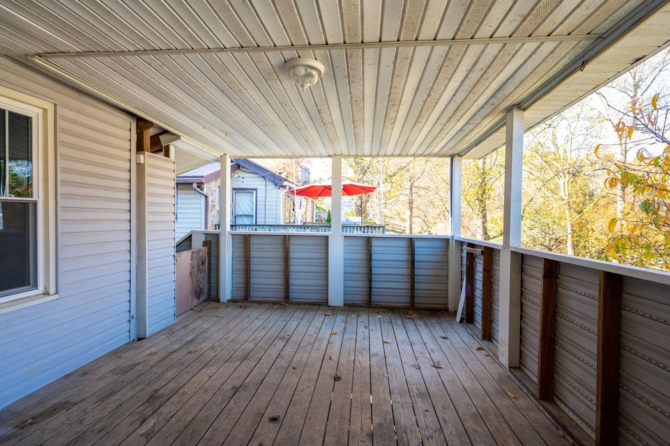 Photo #31: 705 Sunnyview Drive