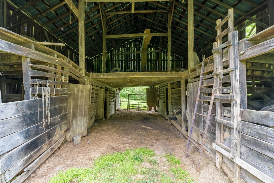 Photo #12: 395 Ridgeway Road
