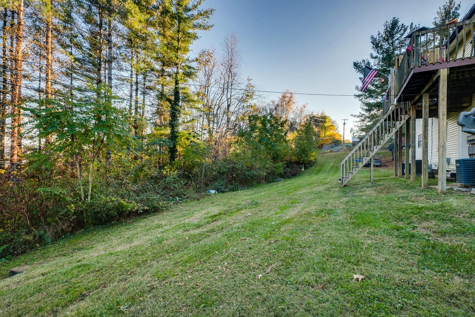 Photo #5: 115 Townview Estates Drive
