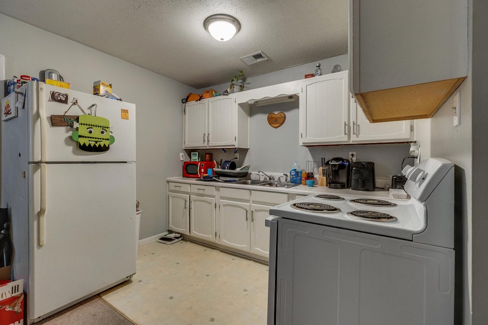 Photo #34: 115 Townview Estates Drive