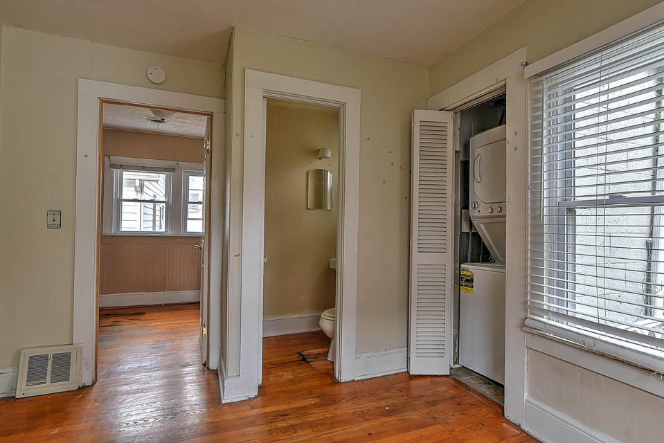 Photo #13: 921 Myrtle Street