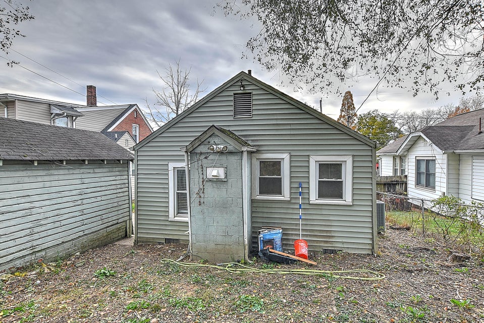 Photo #19: 921 Myrtle Street
