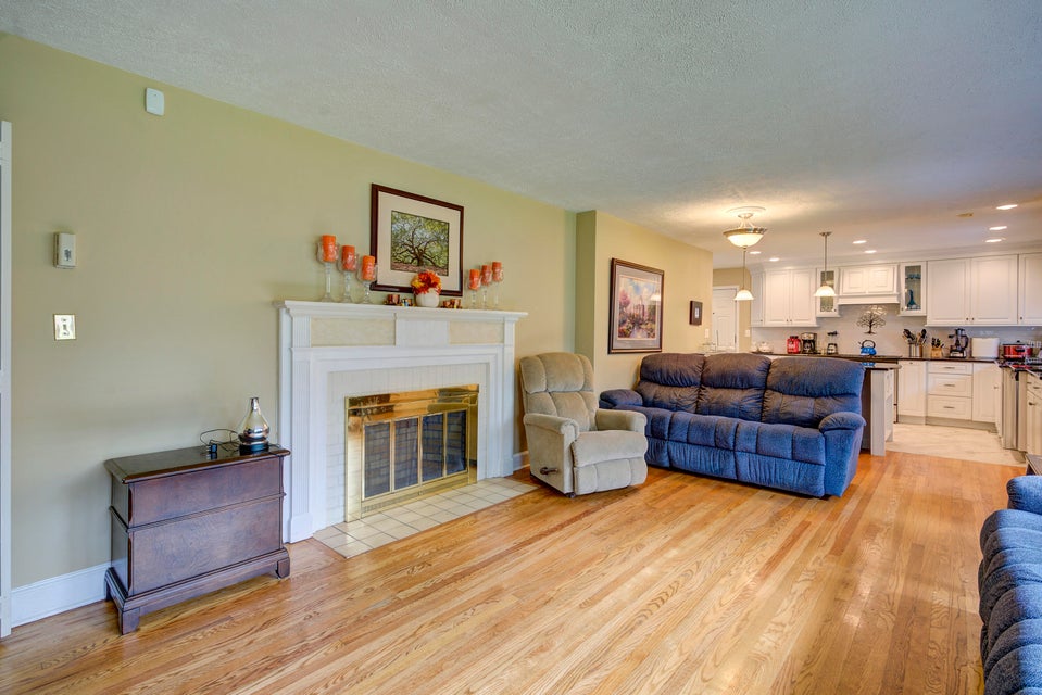 Photo #31: 1409 Dobyns Drive Drive