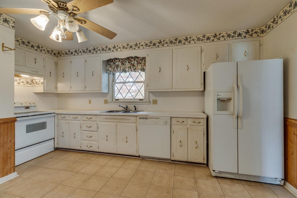 Photo #17: 7366 Pin Oak Circle