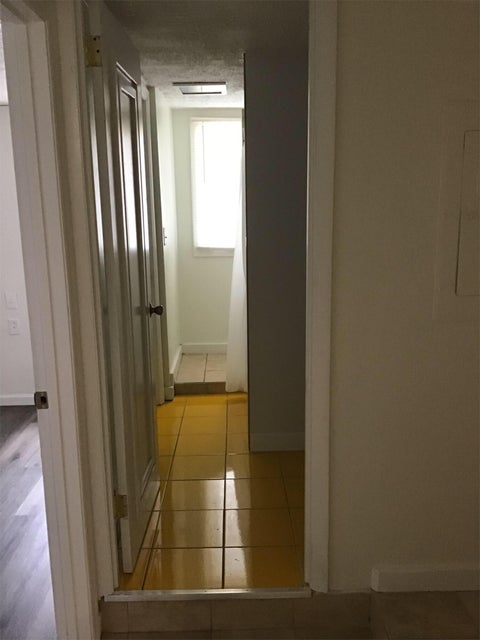 Photo #16: 406 Maple Street