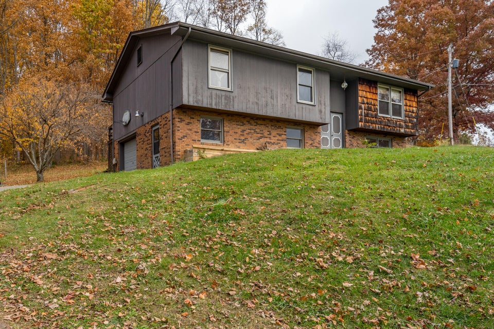 Photo #7: 142 Hunt Road