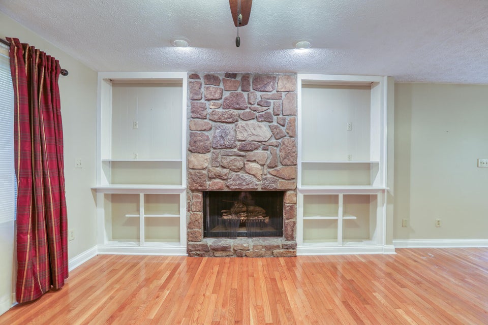 Photo #32: 1012 Centerbrook Circle