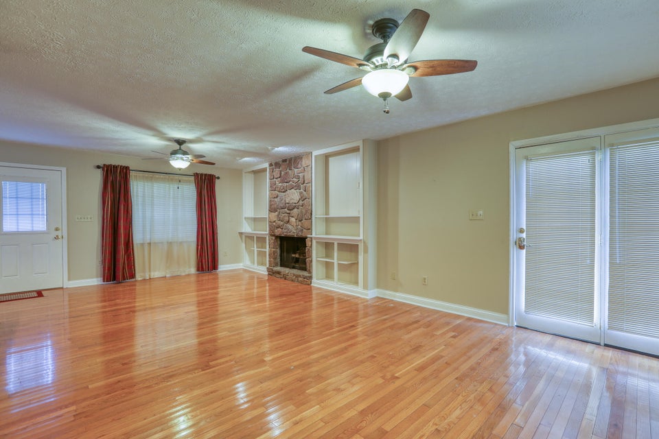 Photo #33: 1012 Centerbrook Circle