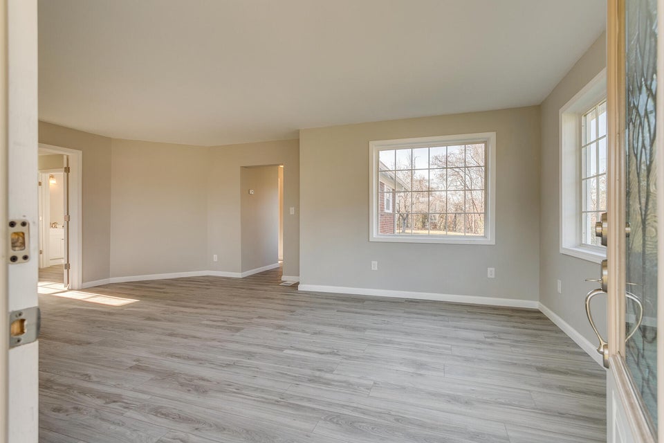Photo #6: 914 Birch Street