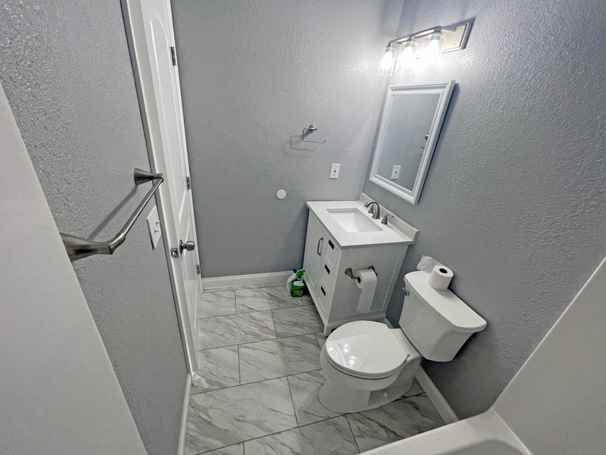Photo #20: 4105 Sullivan Gardens Drive
