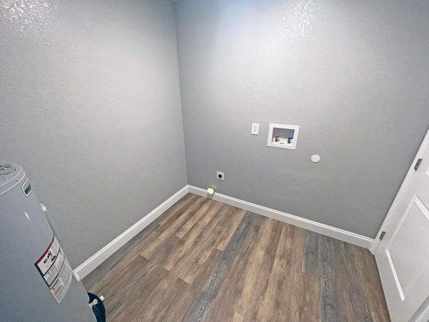 Photo #31: 4105 Sullivan Gardens Drive