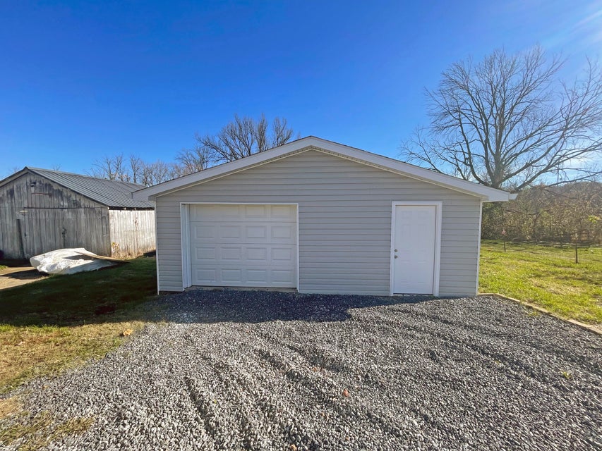 Photo #37: 4105 Sullivan Gardens Drive