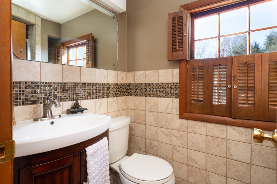 Photo #27: 824 Fairmont Avenue