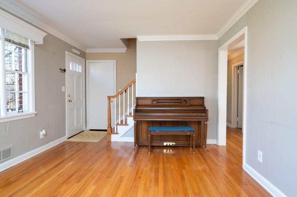 Photo #6: 824 Fairmont Avenue