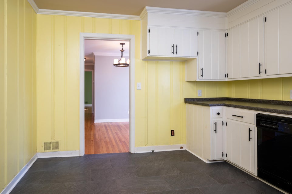 Photo #13: 824 Fairmont Avenue