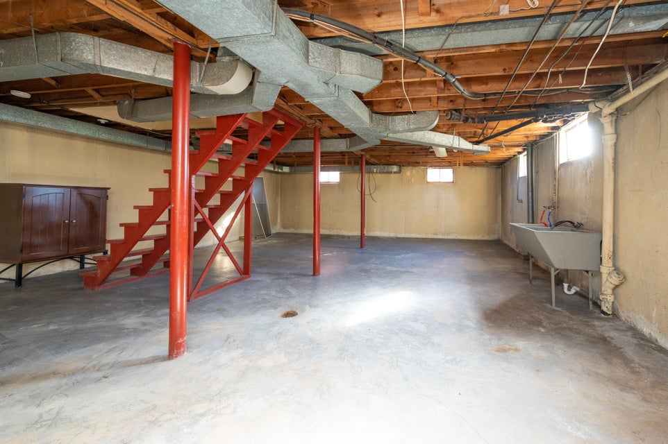 Photo #33: 824 Fairmont Avenue