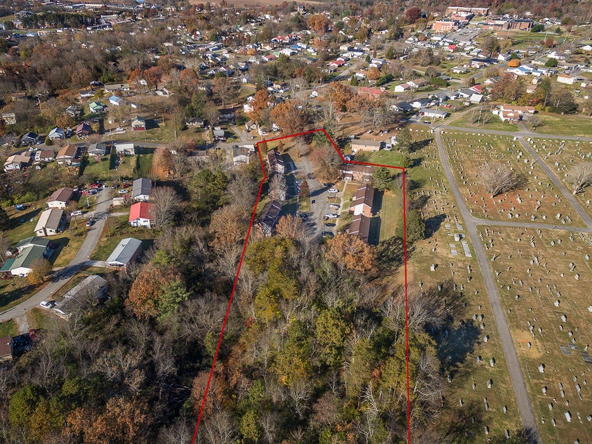 Photo #15: 405 Bicentennial Way