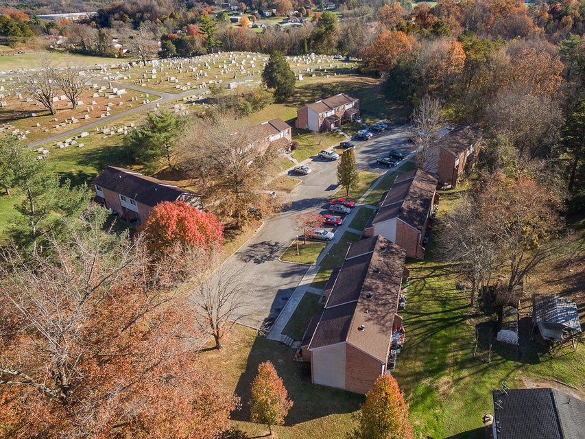 Photo #14: 405 Bicentennial Way