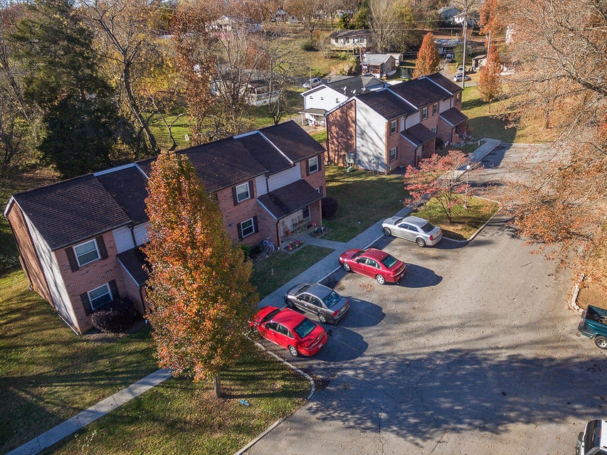 Photo #4: 405 Bicentennial Way