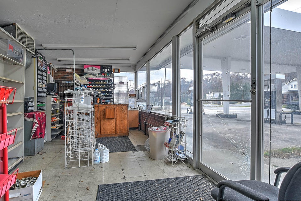 Photo #9: 710 Main Street