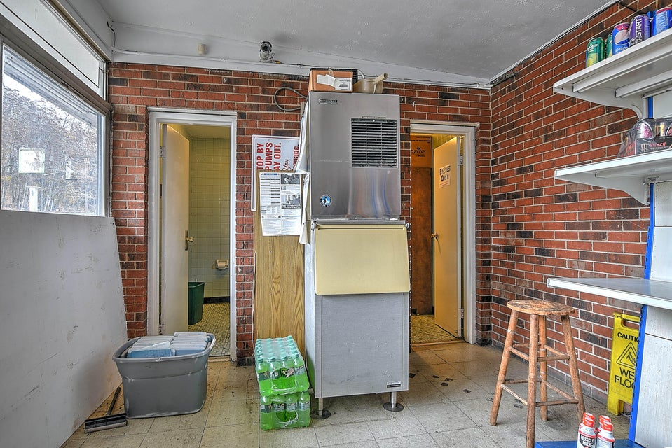 Photo #12: 710 Main Street