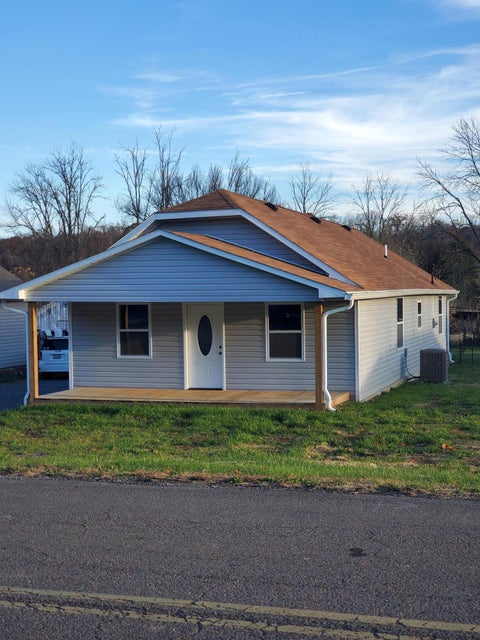 Photo #2: 4105 Sullivan Gardens Drive