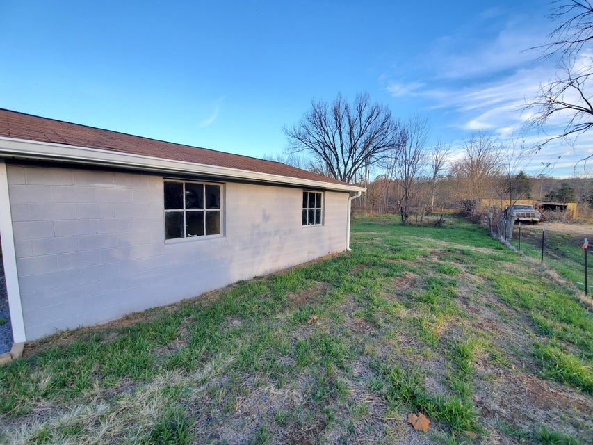 Photo #42: 4105 Sullivan Gardens Drive