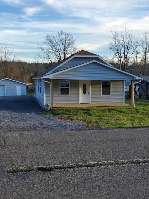 Photo #4: 4105 Sullivan Gardens Drive