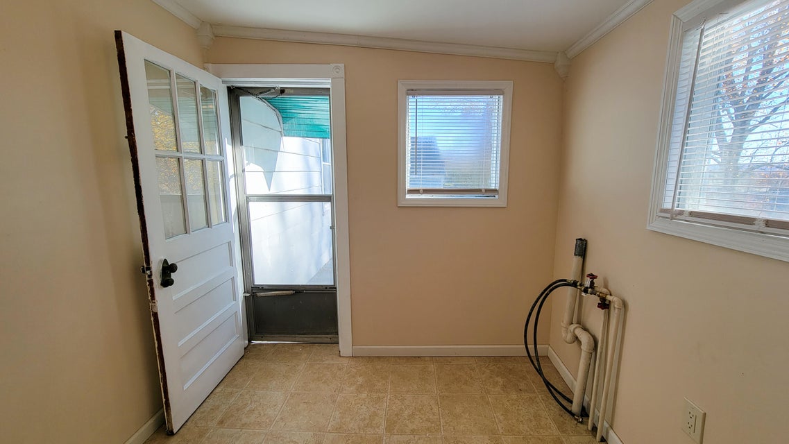 Photo #18: 2149 Stadium Drive