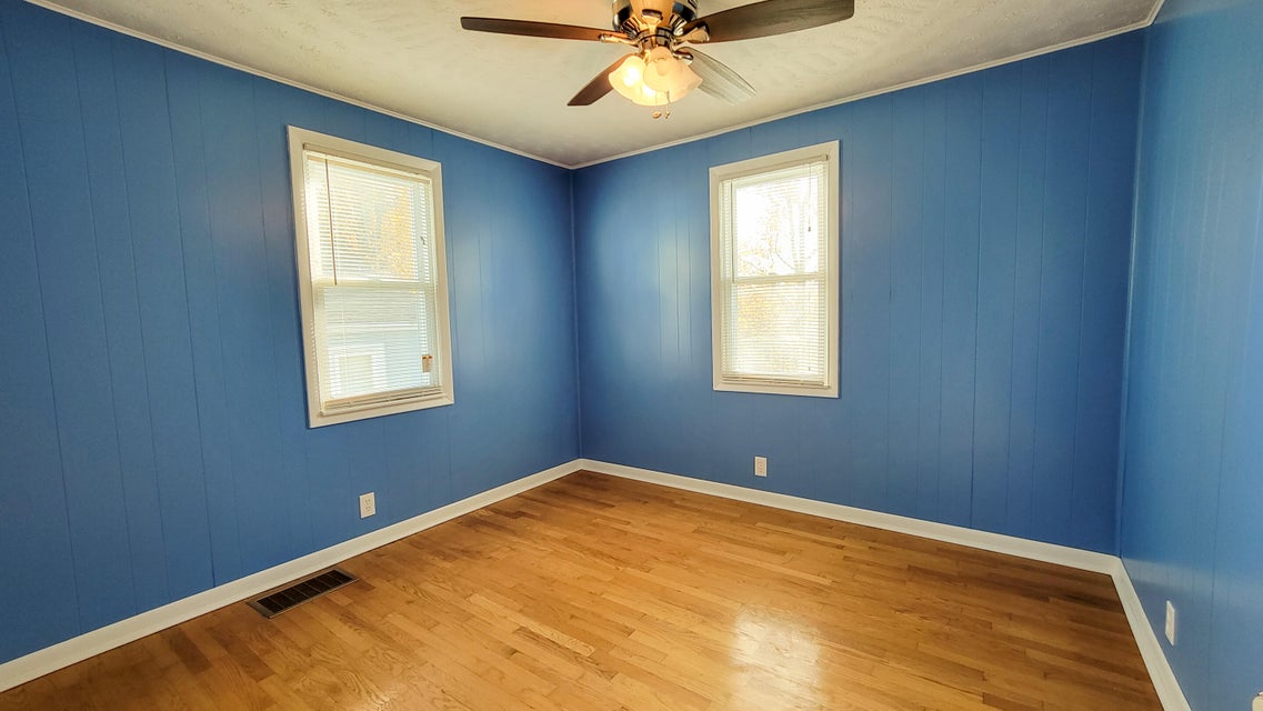 Photo #27: 2149 Stadium Drive
