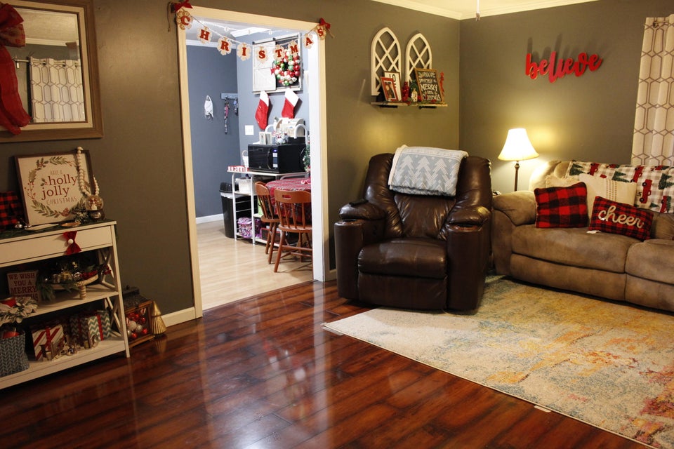 Photo #8: 2235 Morrison Avenue