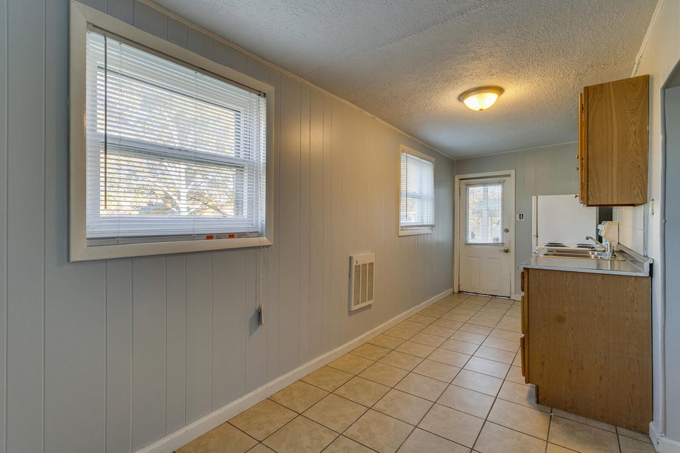 Photo #16: 210 W Locust Street