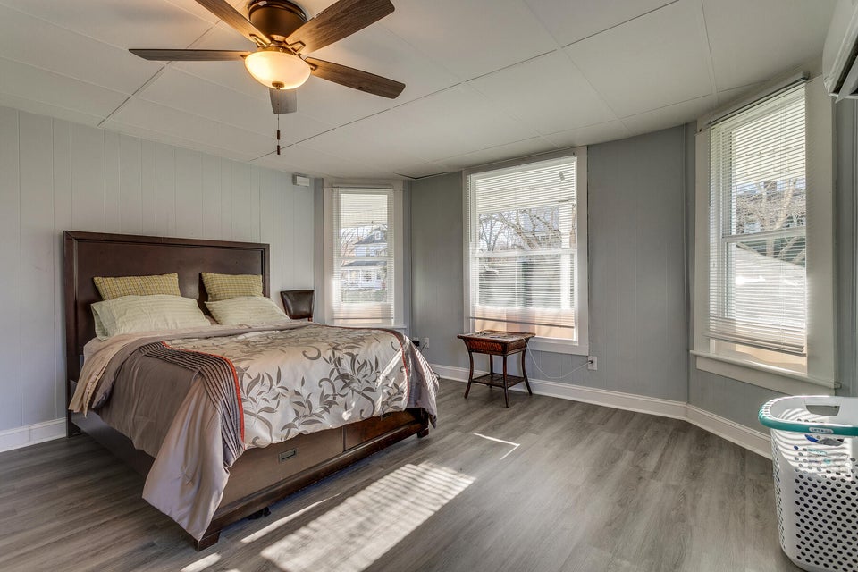 Photo #38: 210 W Locust Street