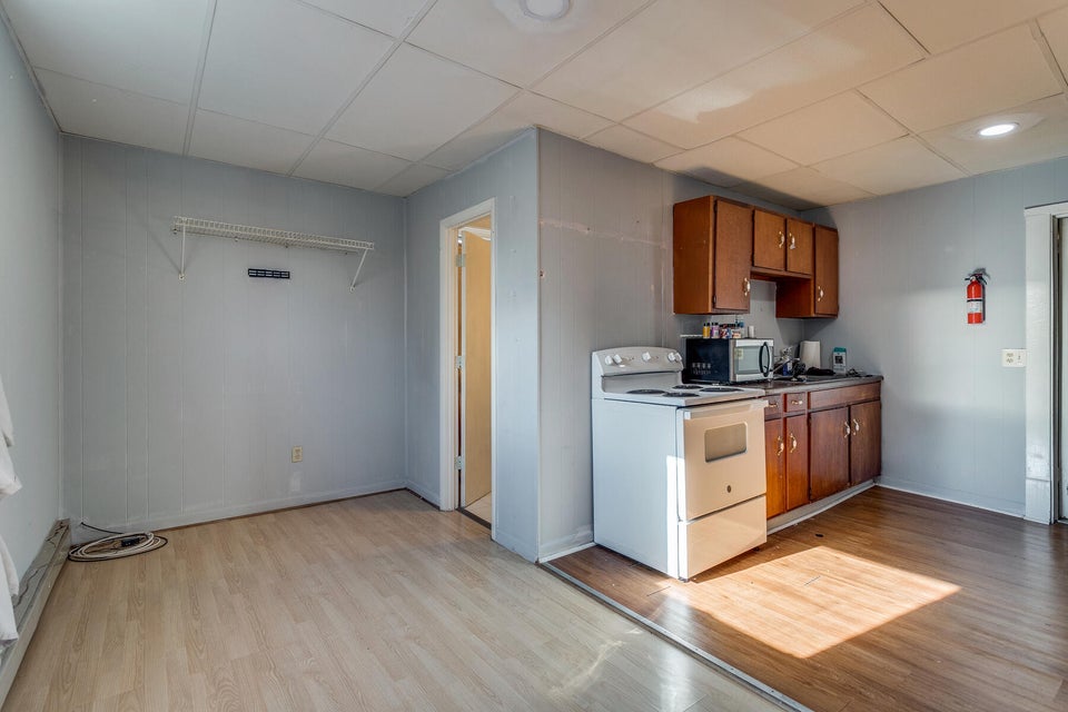 Photo #47: 210 W Locust Street