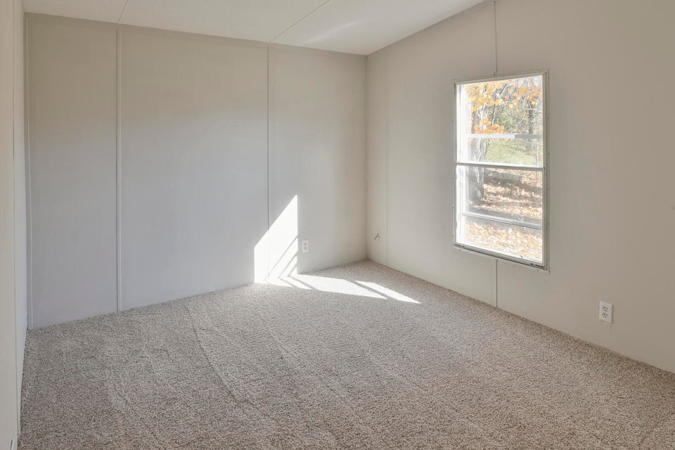 Photo #6: 141 Pinnacle Drive