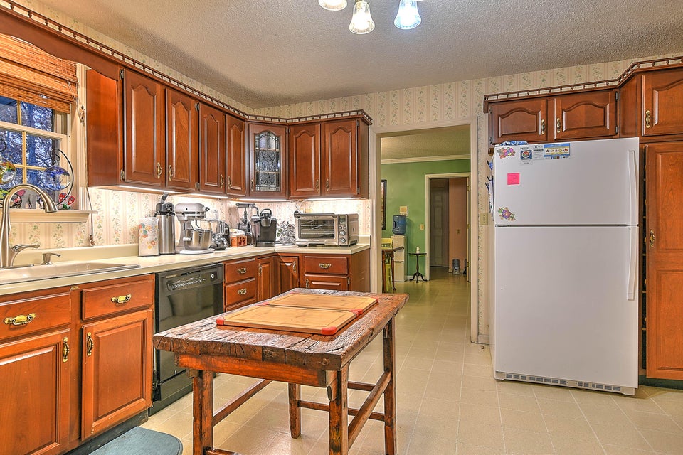 Photo #18: 23491 Walden Road