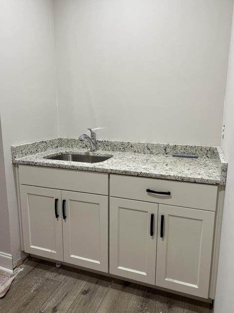 Photo #9: 705 Gardenia Drive
