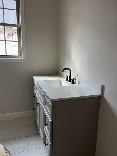 Photo #10: 705 Gardenia Drive